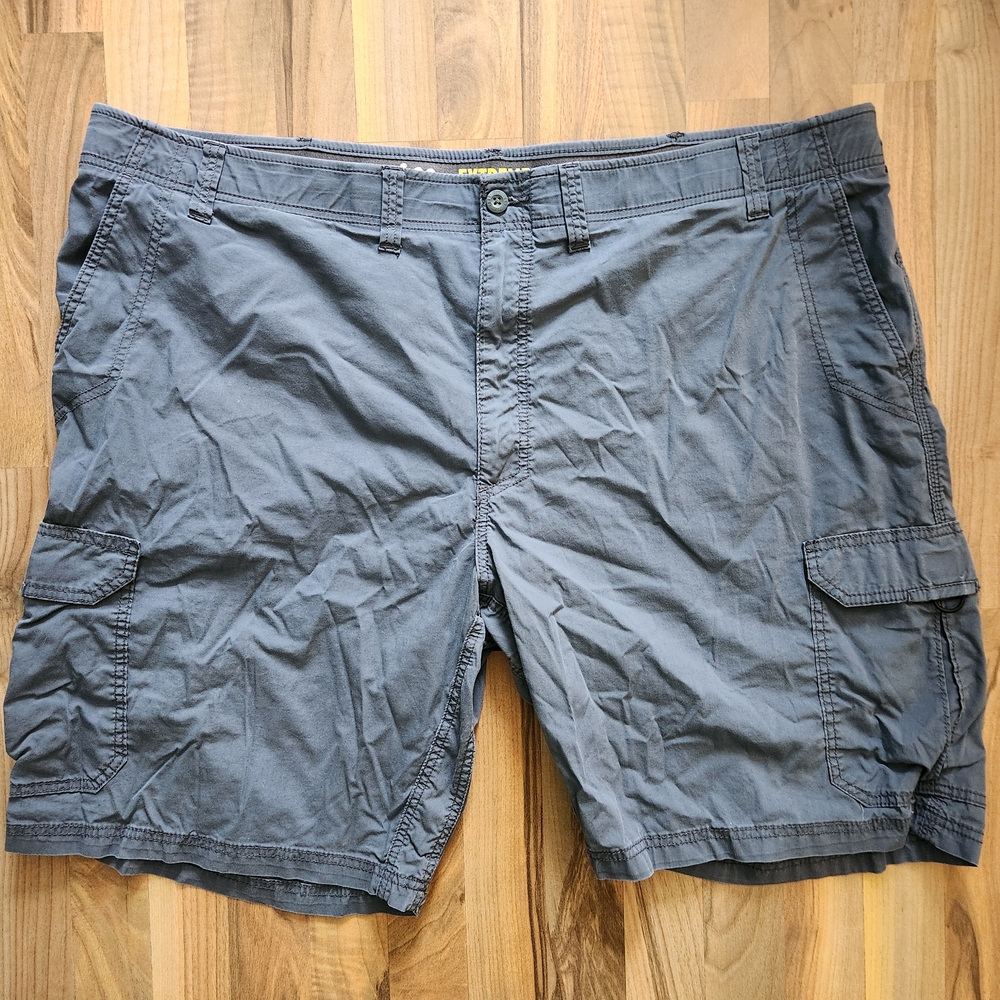 Men's Gray Cargo Shorts Size 50